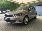 Skoda Fabia 1.0 TSI Combi Style Autom/Klimatr/Shz/Temp - gebrauchte Skodabis 20.000 Euro