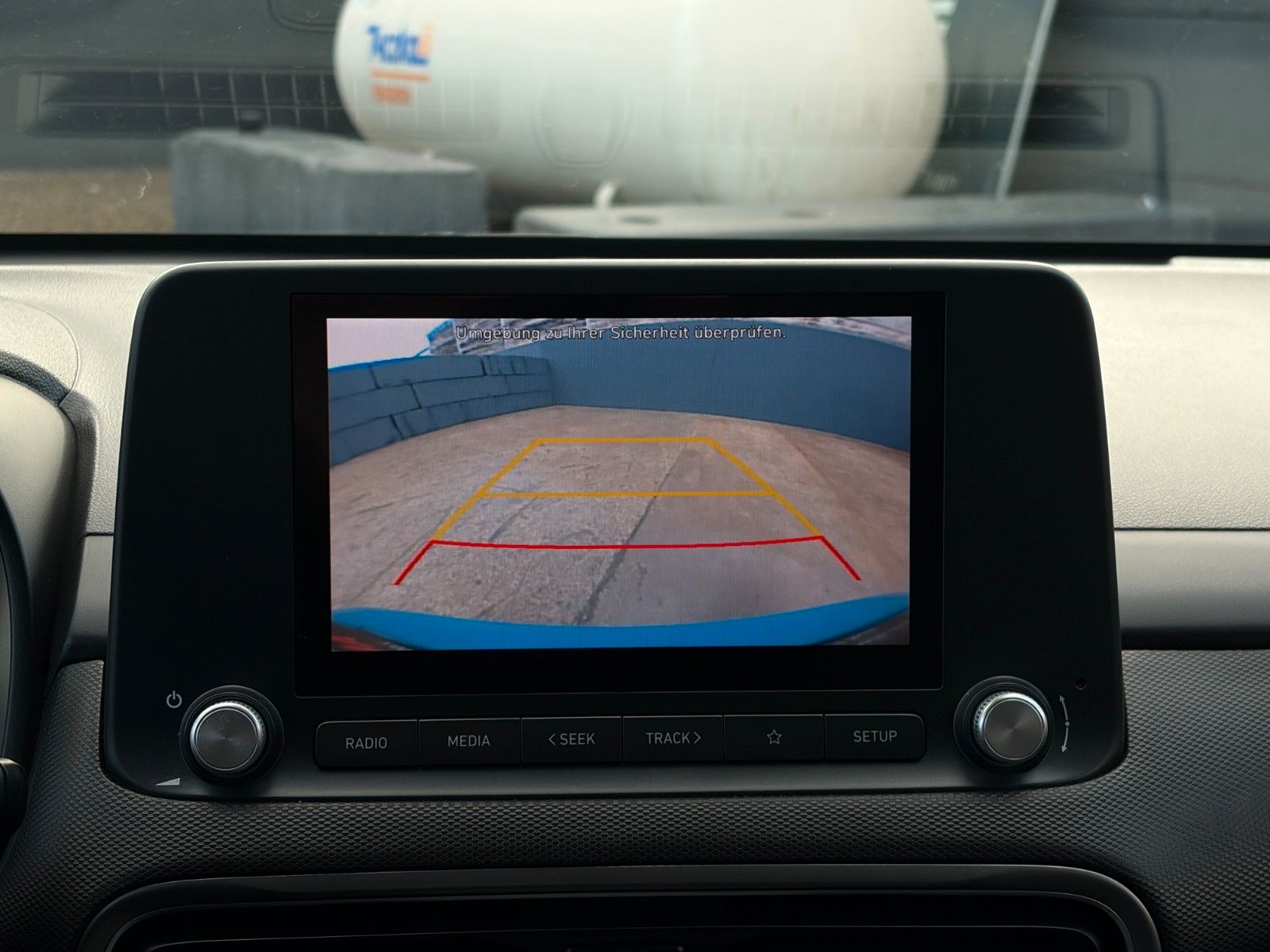 Fahrzeugabbildung Hyundai Kona Select Elektro CarPlay ACC LHZ SHZ DAB+