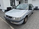 Volkswagen Passat 1.8 CL Limousine Klima Tüv 12/2026 Rentne - gebrauchte VW Passat aus dem Jahr 1995