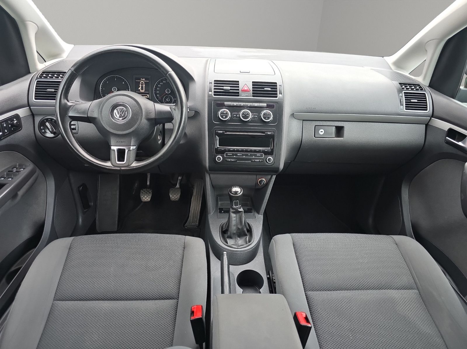 Fahrzeugabbildung Volkswagen Touran Trendline 1,6TDI 7 Sitze Tempomat
