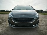 Ford S-Max 2,0 EcoBlue 140kW St-Line AWD AHK 7 Sitze - Ford S-Max: 140