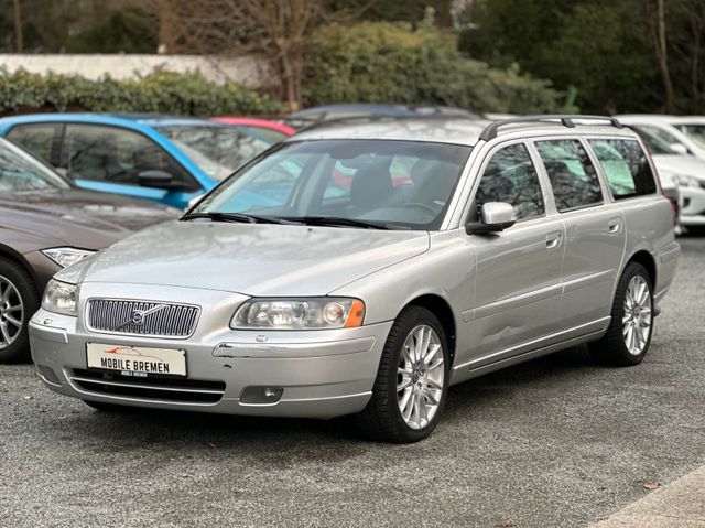 Volvo V70 2.4 D5 Edition Sport NAVI*AHK*ALLWETTER