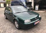 Volkswagen Golf 1.6 FSI Spezial