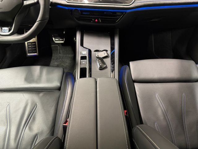 Passat Variant R-line 2.0 TDI DSG AHK STANDHZG