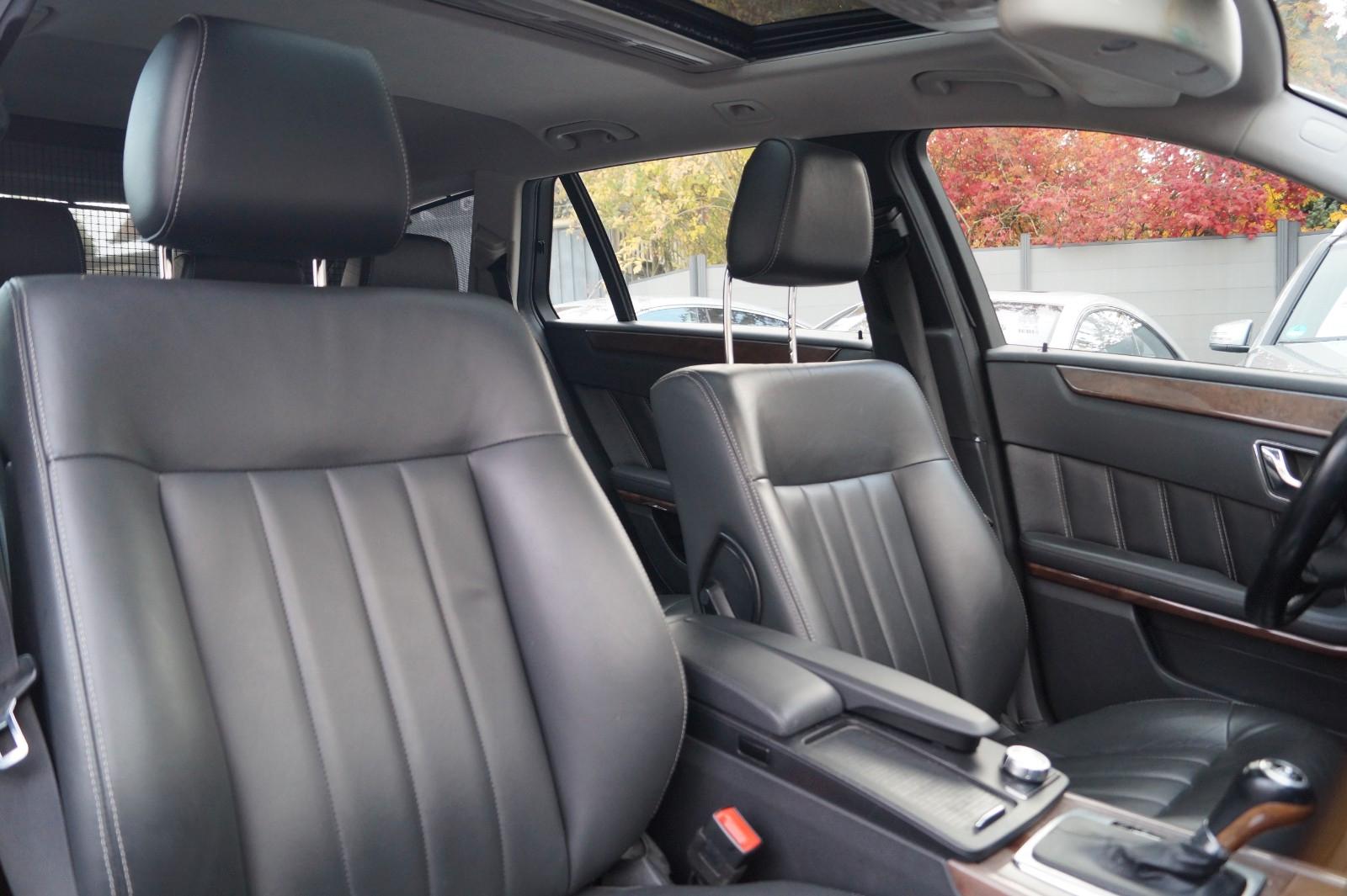 Mercedes-Benz E220 2011 — photo 14