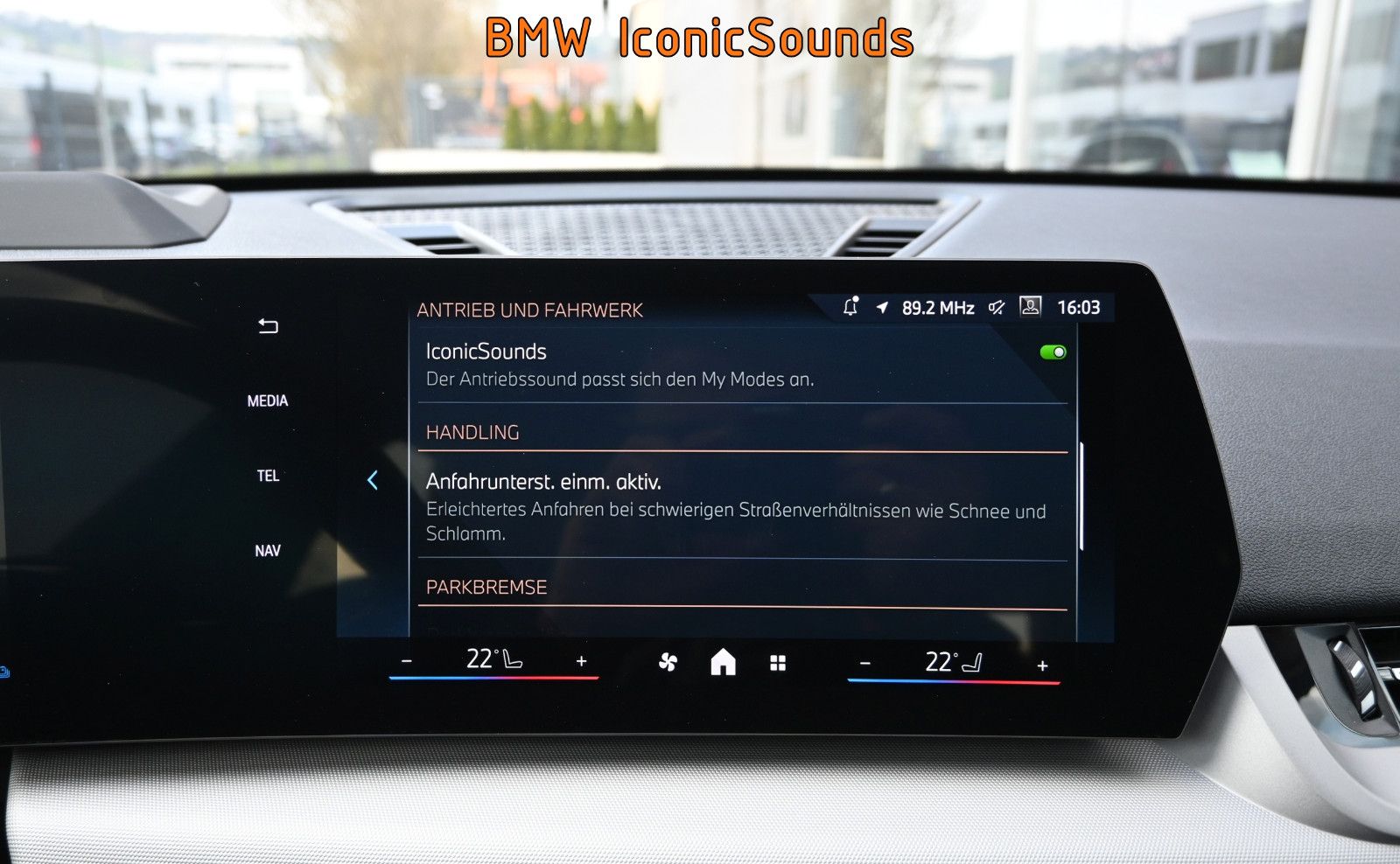 Fahrzeugabbildung BMW X1 xDrive25e Aut. °AHK°HEAD-UP°360°-KAM°MEMORY°