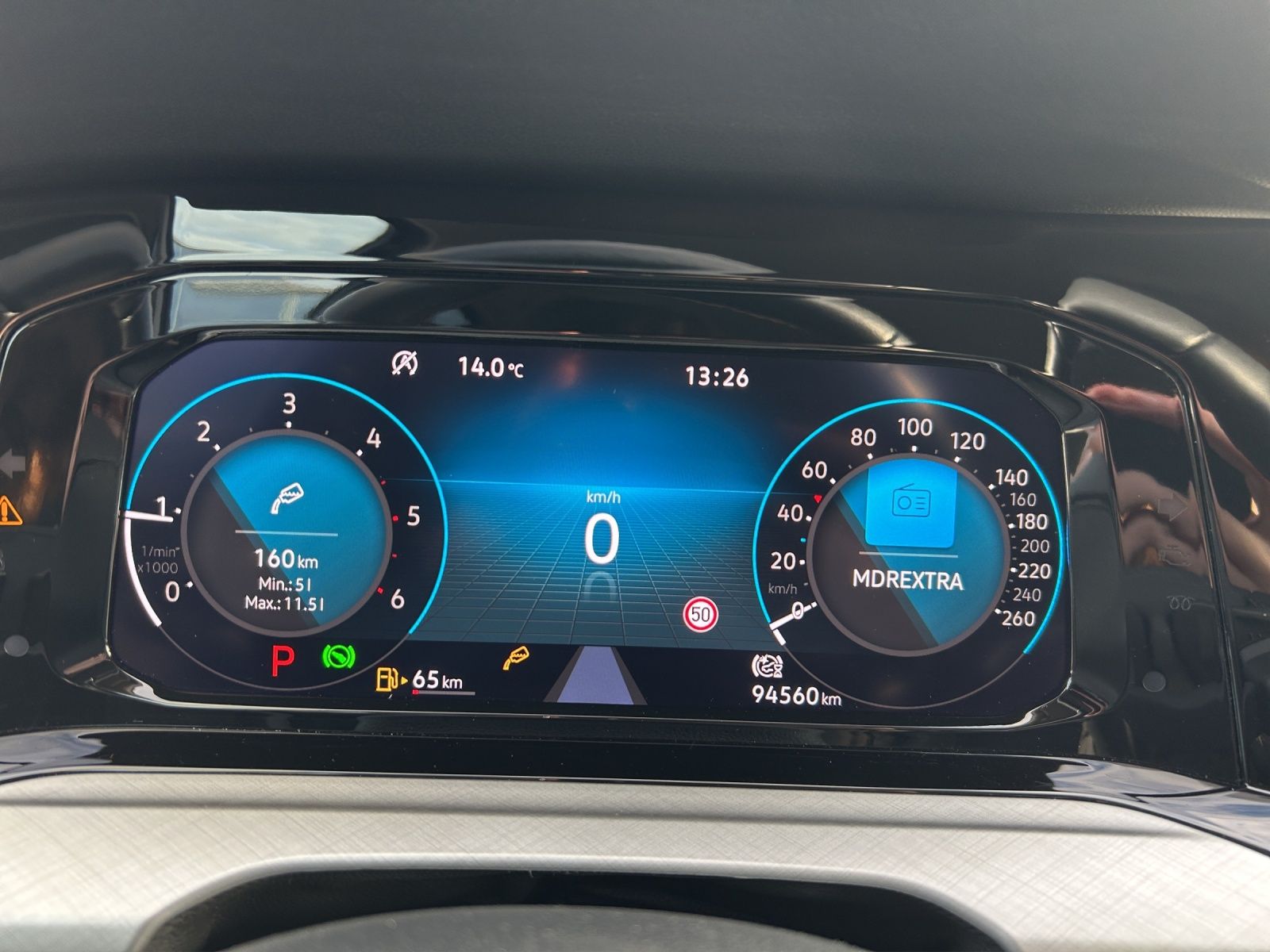 Fahrzeugabbildung Volkswagen Golf VIII Variant Life TDI DSG LED ACC AHK SHZ P