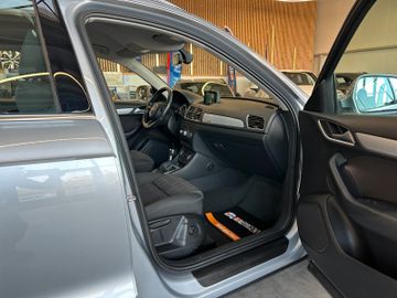 Audi Q3 sport quattro *TOTWASSIST*LED*NAVI*AHK*KAM*