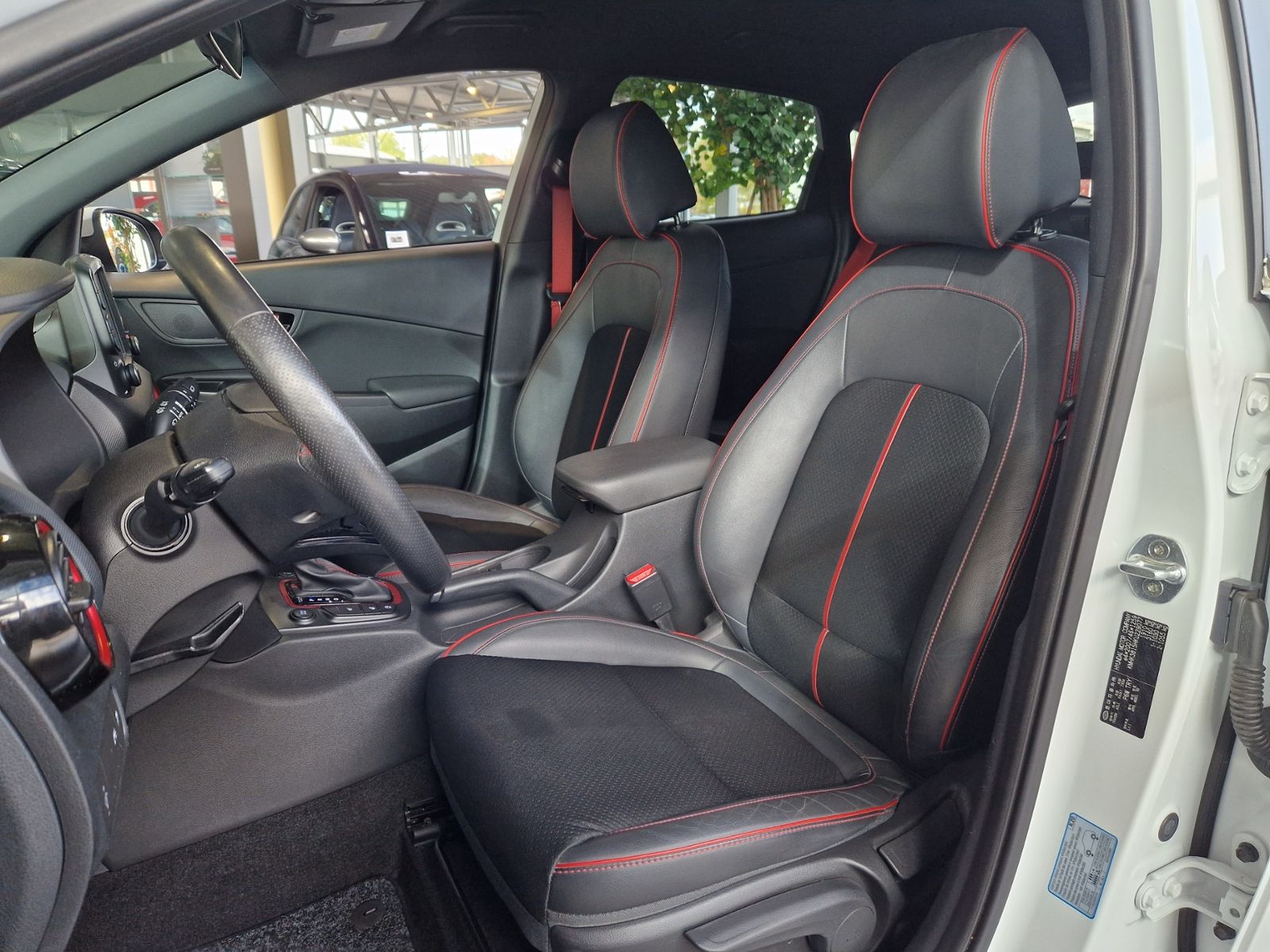 Fahrzeugabbildung Hyundai KONA Style 4WD LED NAVI ALU