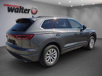 Volkswagen Touareg - 4