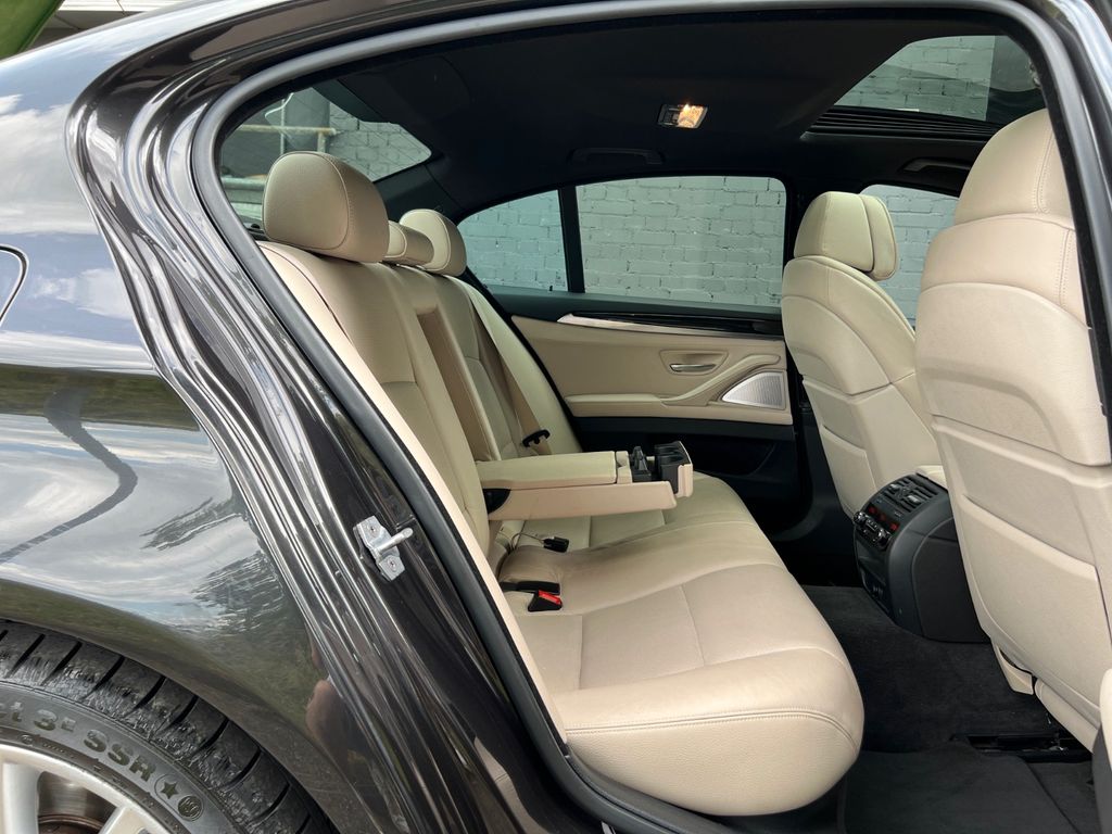 BMW 530 d xDrive Lim. VOLLAUSSTATTUNG/ 2. Hand
