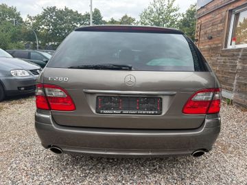 Mercedes E 280 - 4