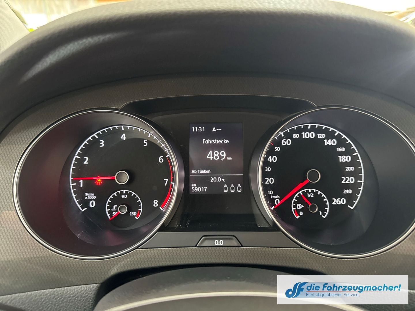 Fahrzeugabbildung Volkswagen Golf Sportsvan VII Join StandHZG Navi Dyn. Kurve