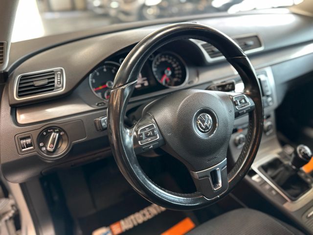 MYAUTOCENTER – Gebraucht- und Jahreswagen mit Werkstattservice in Pfaffenhofen Volkswagen Passat *ACC*NAV*AHK*PDC*SitzHZ*2-ZONEN*TotWinkel
