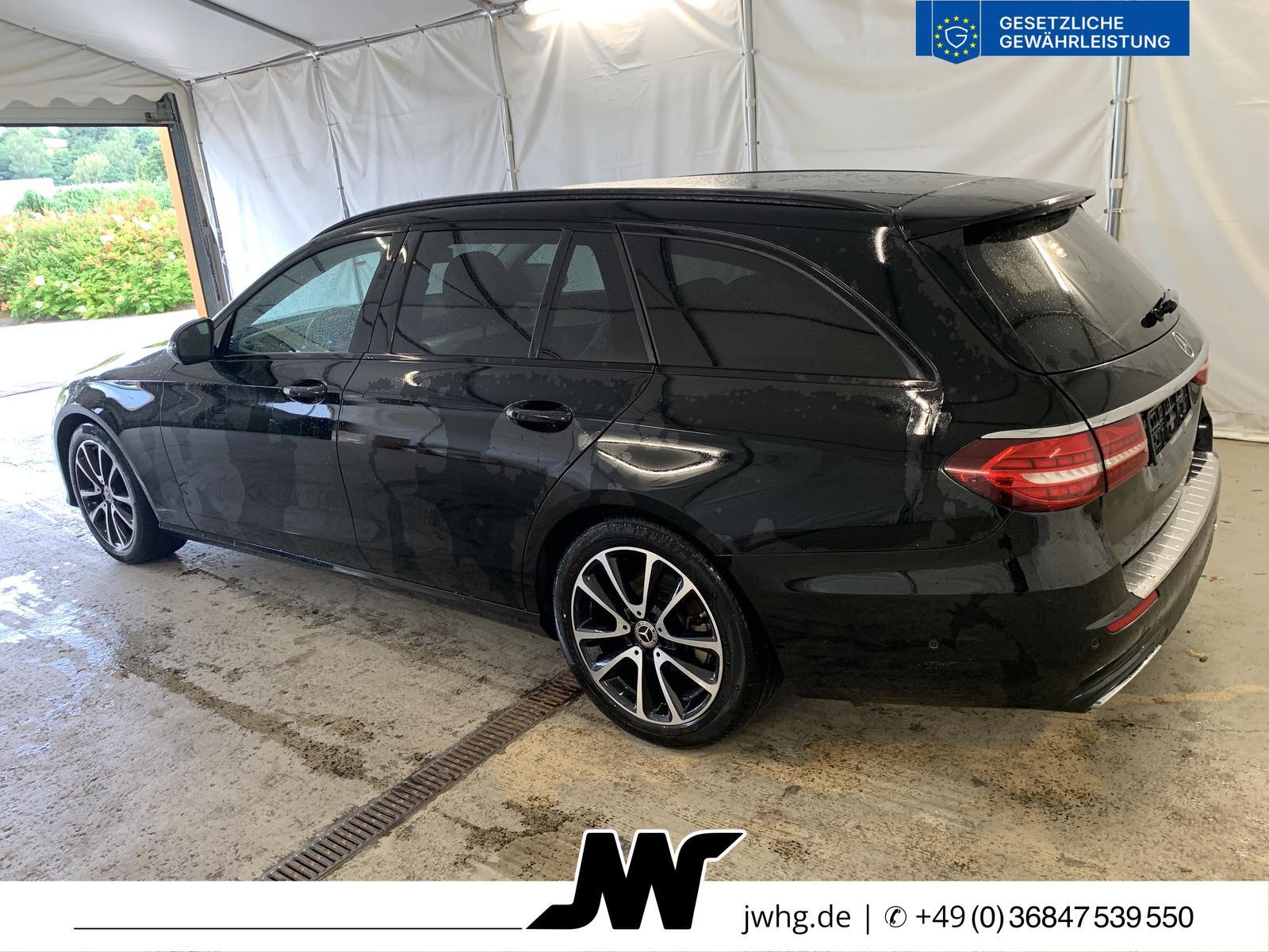 Mercedes-Benz E220 T MOPF Avantg. Distr+|Night|GlasDach|MB-LED