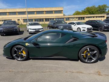 2021 Ferrari SF90 照片 9