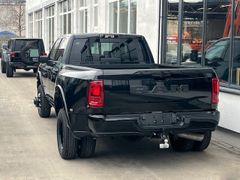 DODGE RAM 3500 Dually Crew Cab Limited 6.7TD HO