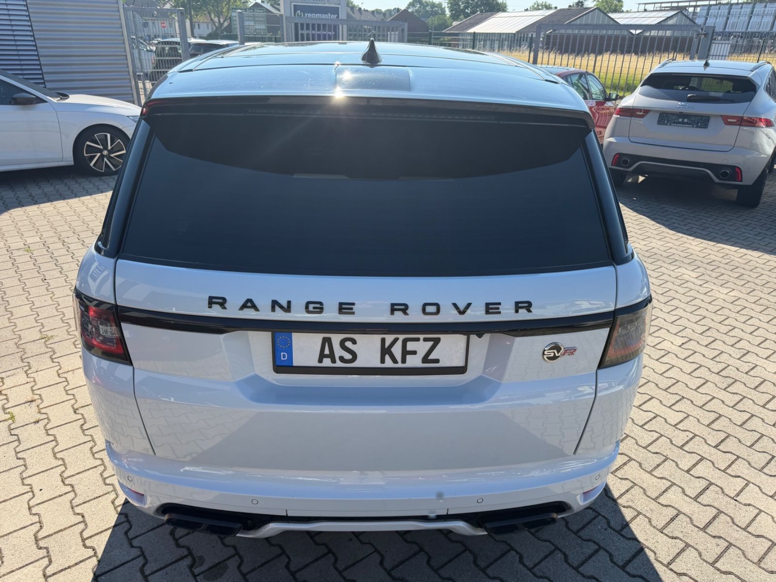 Land Rover Range Rover Sport SVR AHK Standheizung foto 24