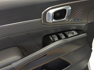 KIA Sorento - 12