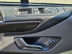 Fahrzeugabbildung Tourneo Connect Kombi 310 L1 Titanium 170