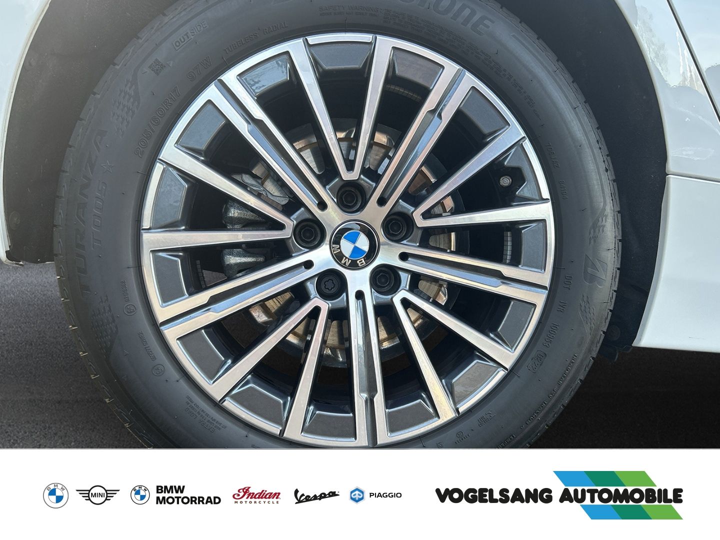 Fahrzeugabbildung BMW 218 Active Tourer i Luxury Line,LEDScheinwerfer,