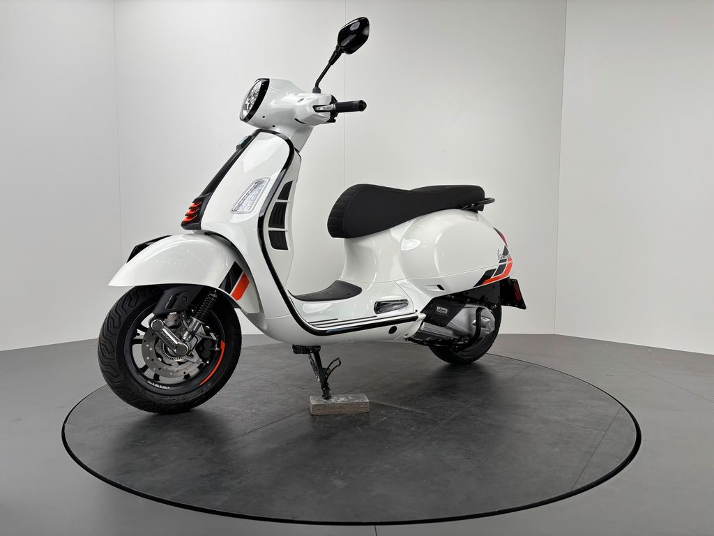 Fahrzeugabbildung Vespa GTS 125 SuperSport E5+ *NEUFAHRZEUG*