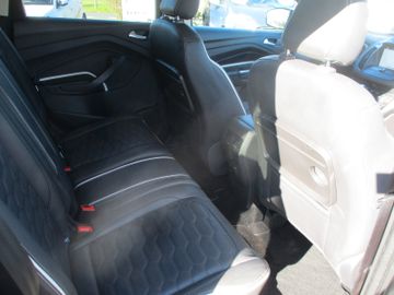 Ford Kuga Vignale Autom.+ AHK + Allrad + Navi