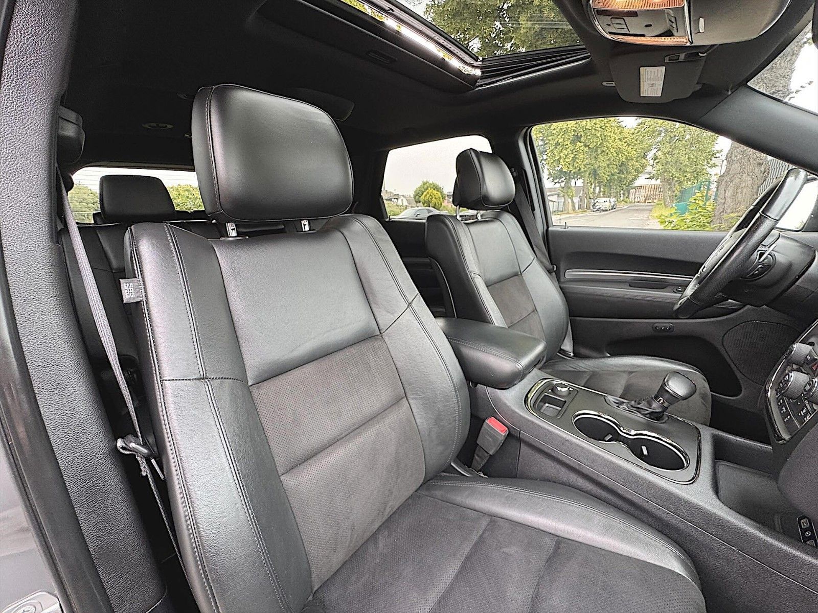 Fahrzeugabbildung Dodge Durango 5.7 V8 R/T SRT STYLE 4x4 Night Paket LED
