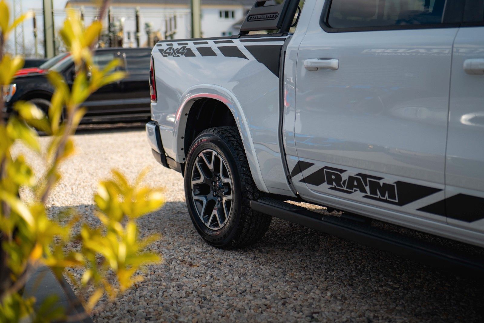 Fahrzeugabbildung Dodge RAM 3.0 MY 25 TWIN TURBO LARAMIE Night Pano ACC