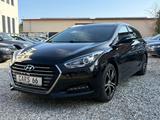 Hyundai i40 cw blue Premium - Hyundai i40 mit Panoramadach