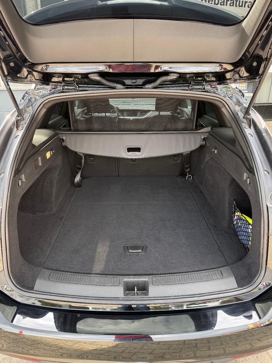 Opel Insignia B Sports Tourer*AHK*LED*SHZ*PDC*