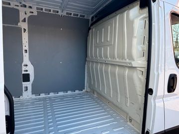 Bild 19 Opel Movano C Kasten HKa L3H2 3.5t Edition