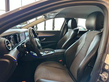 Mercedes-Benz E 400 *4Matic*Avantgarde*Keyless*LED*Kamera*