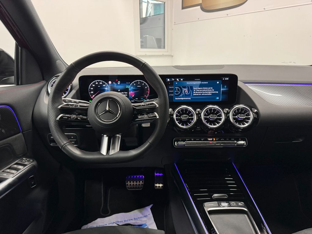 MERCEDES-BENZ GLA 250 4M AMG*PANO*NIGHT*MULTIBEAM*KAMERA*DISTR MERCEDES-BENZ GLA 250 4M AMG*PANO*NIGHT*MULTIBEAM*KAMERA*DISTR