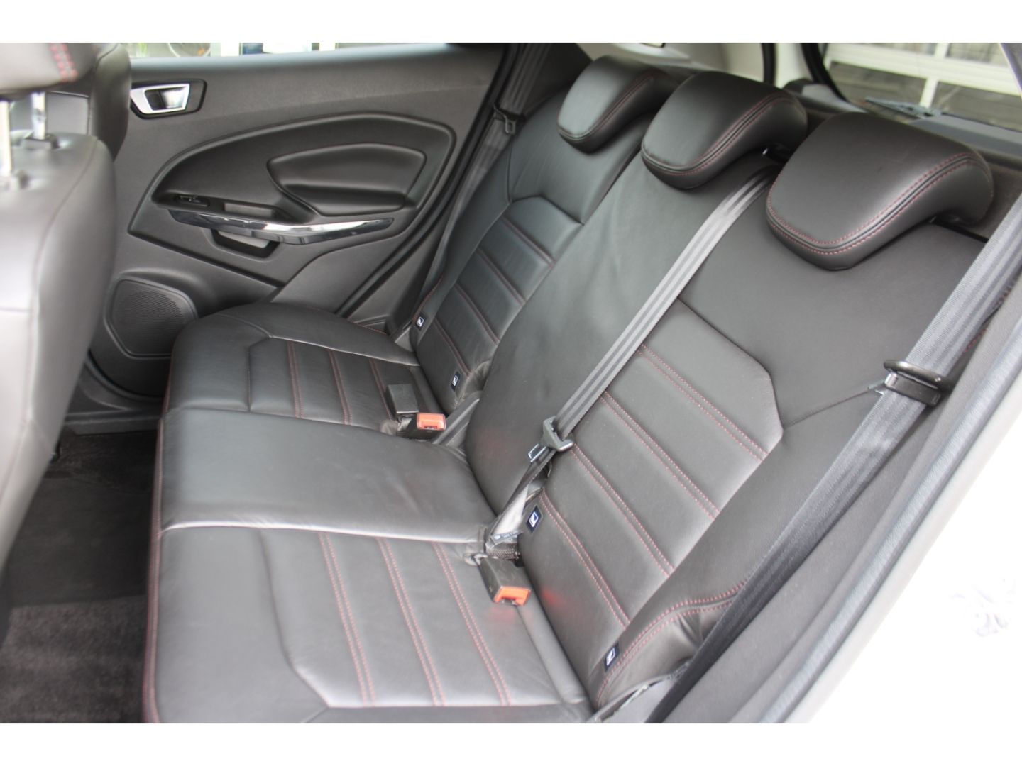 Fahrzeugabbildung Ford EcoSport Titanium 1.0 EcoBoost Zahnr. NEU Leder