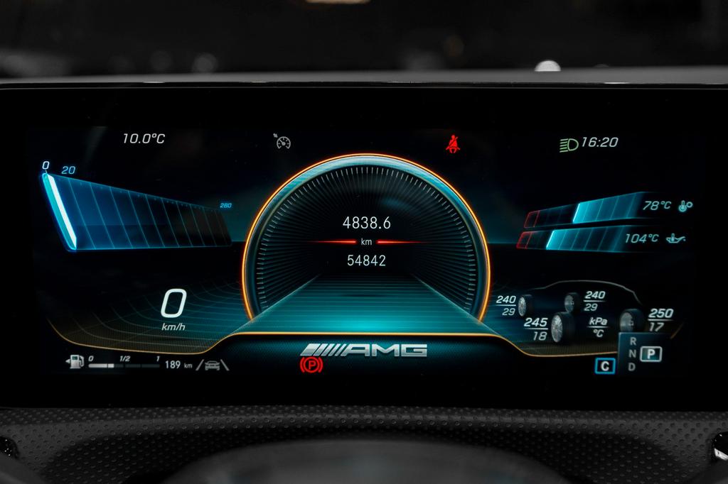 Mercedes-Benz CLA 35 AMG