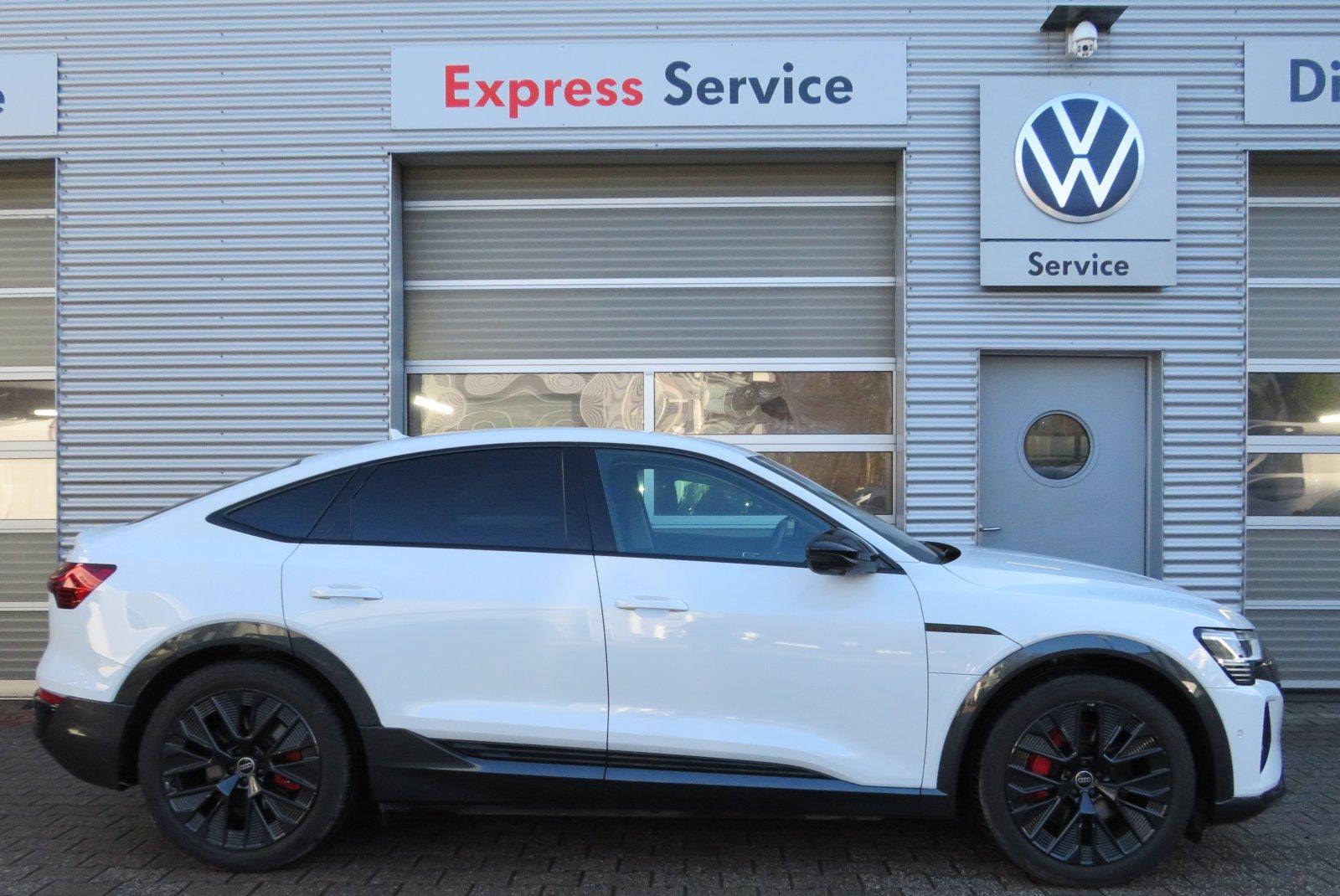 Audi Q8 e-tron Sportback 50 quattro Matrix Black Opti