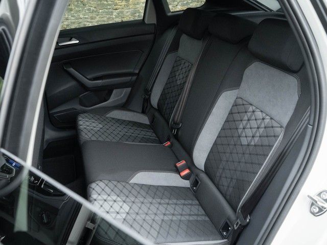 Taigo R-Line TSI DSG Black-Style Matrix Kamera