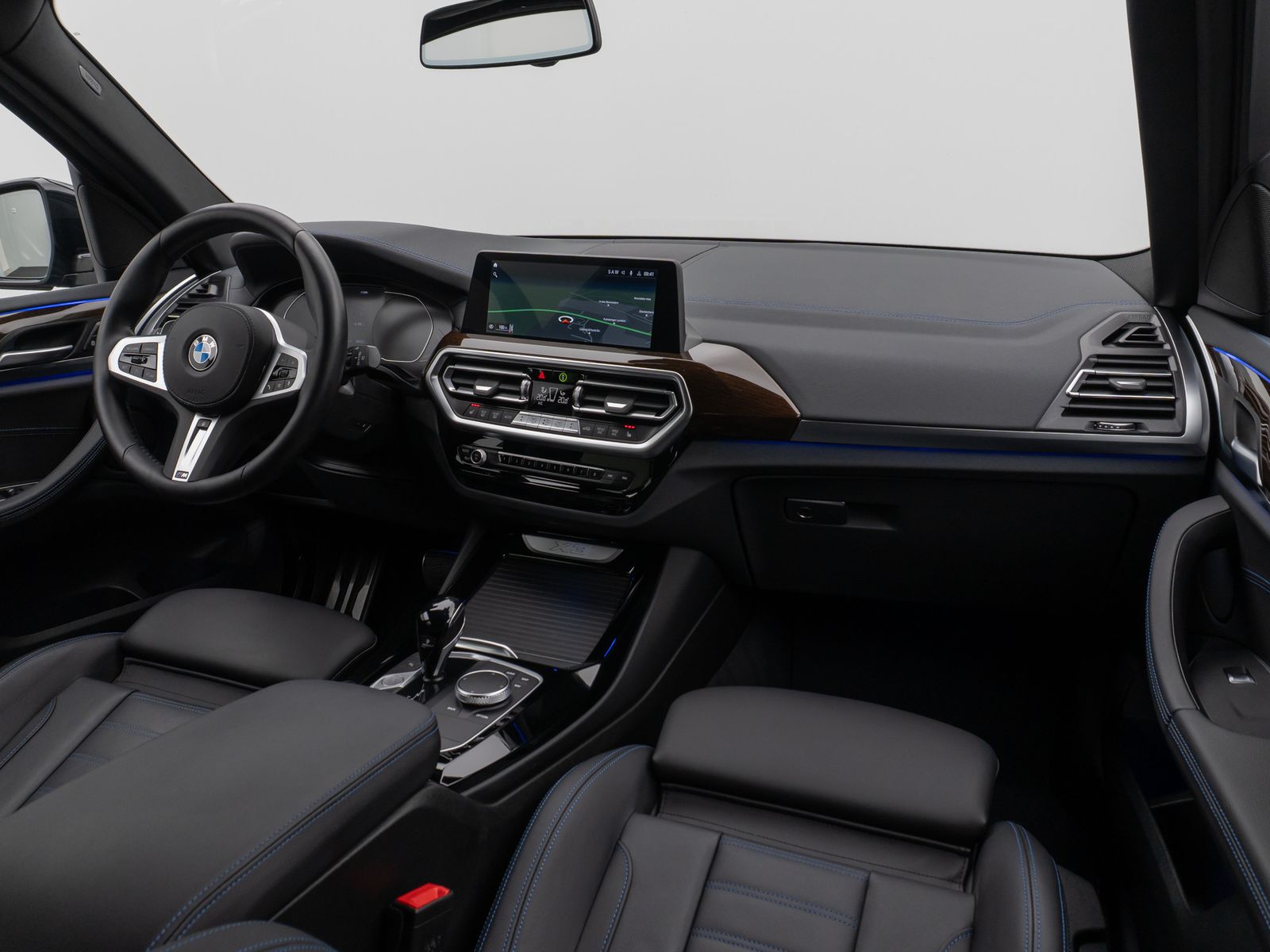 Fahrzeugabbildung BMW X3 xD30d M Sport Kamera DAB HiFi Lenkrhzg 20Zoll