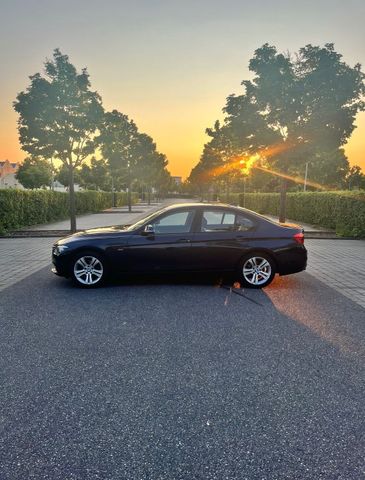 BMW 320d Sport Line Sport Line