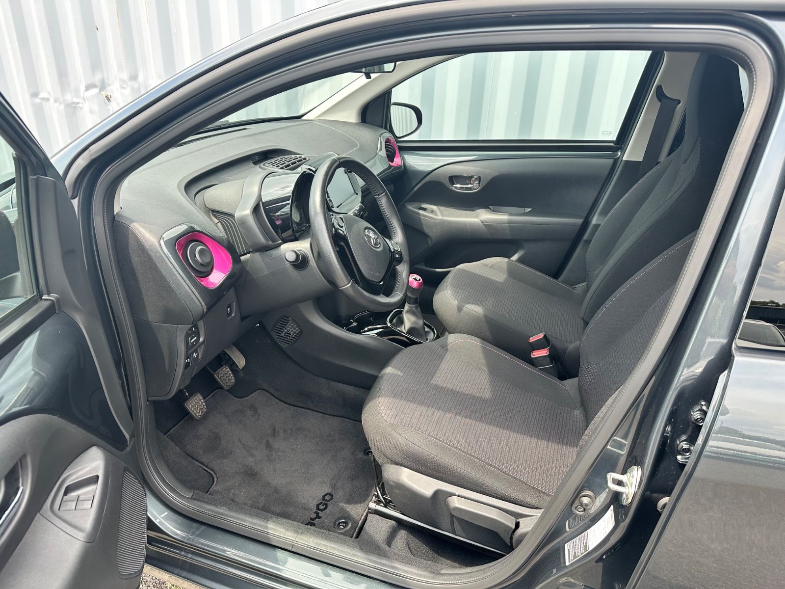 Fahrzeugabbildung Toyota Aygo AYGO x-style*RFK*Faltdach*Carplay