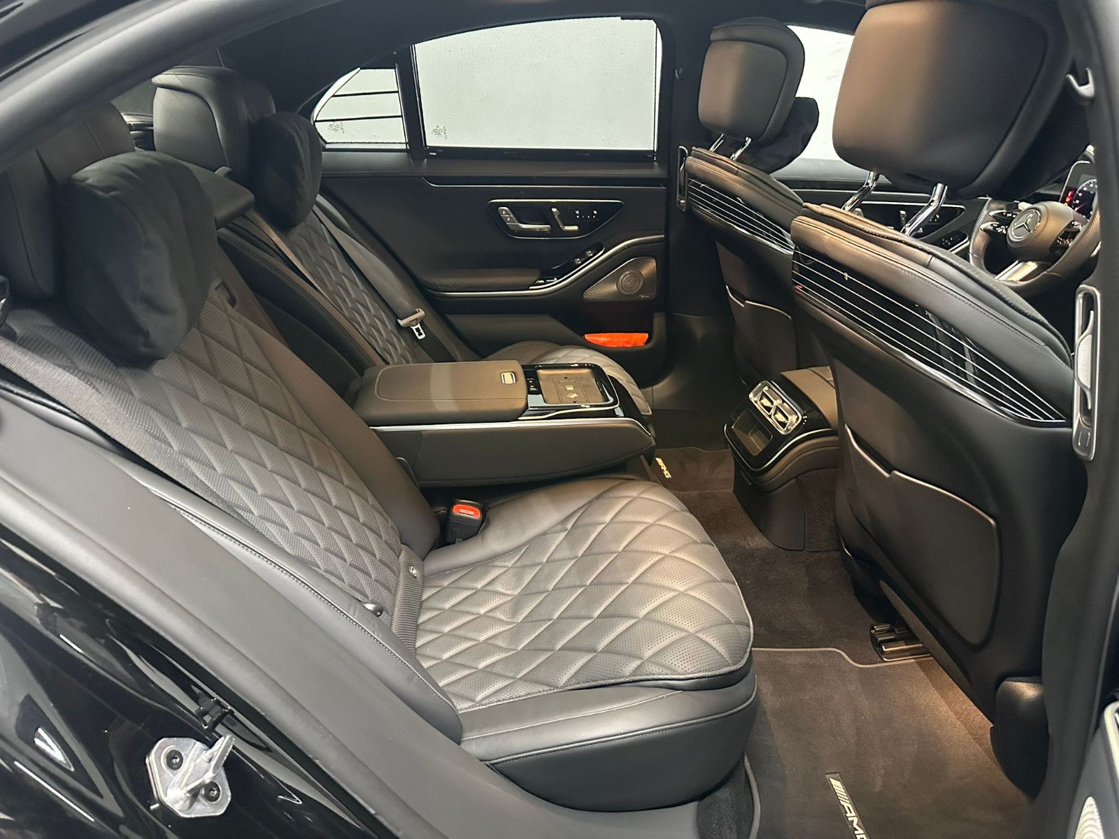 Fahrzeugabbildung Mercedes-Benz S 580 e 4MATIC*AMG-LINE*HEADUP*PANORAMA*