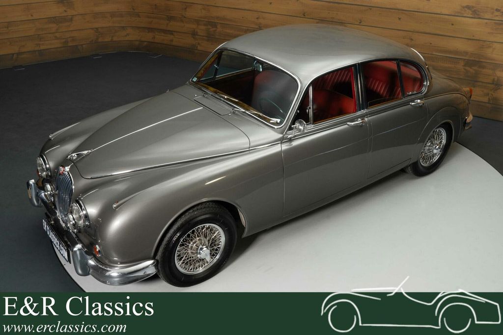 Jaguar MK II