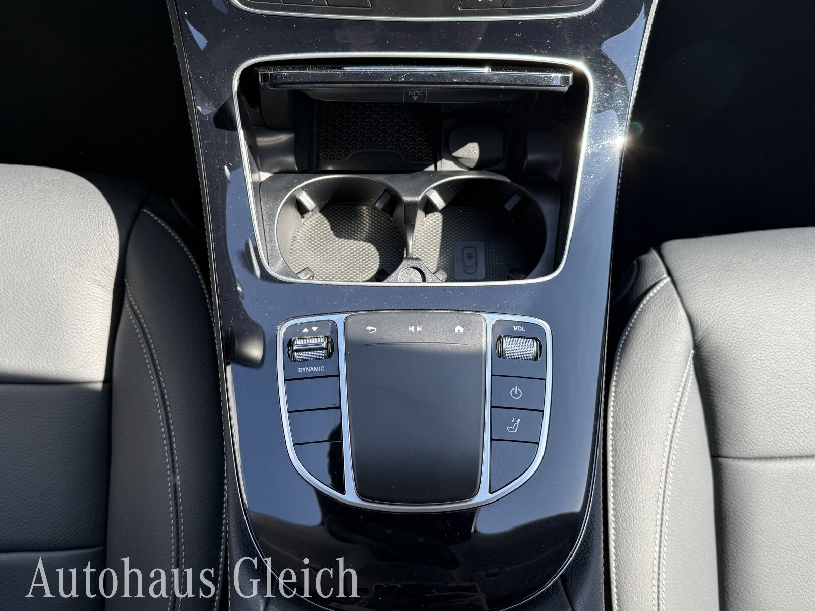 Fahrzeugabbildung Mercedes-Benz E 300 T de Avantgarde (EURO 6d) Distronic/Autom.