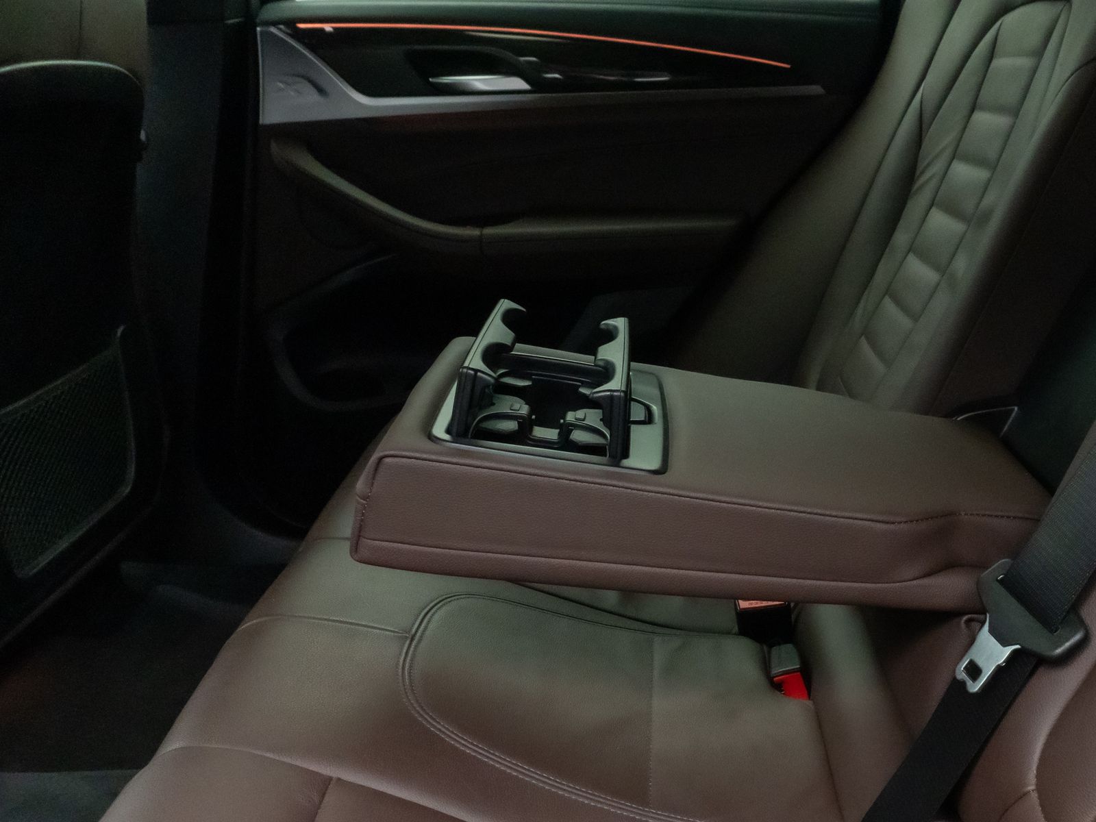 Fahrzeugabbildung ALPINA XD4 360°HUD DAB H/K Belüftung Komfort Alarm 20Zl