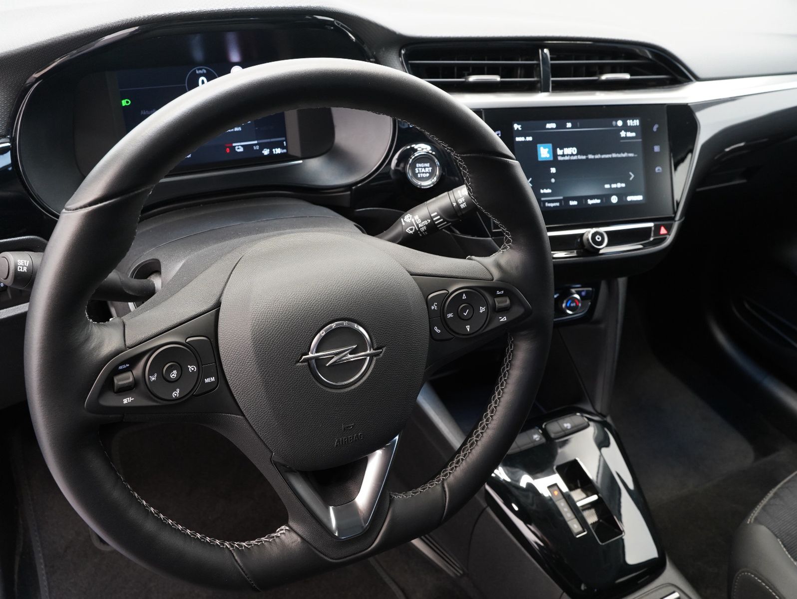 Fahrzeugabbildung Opel Corsa F e Elegance LED/CARPLAY/DAB/11KW