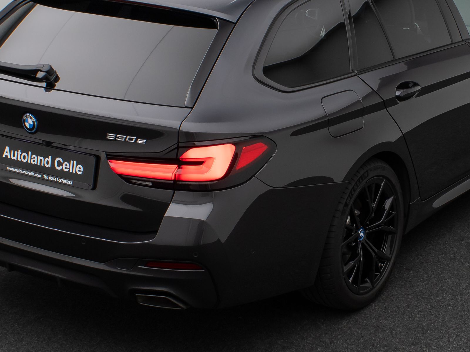 Fahrzeugabbildung BMW 530e xD M Sport Kamera Laser HUD DAB Komfort AHK