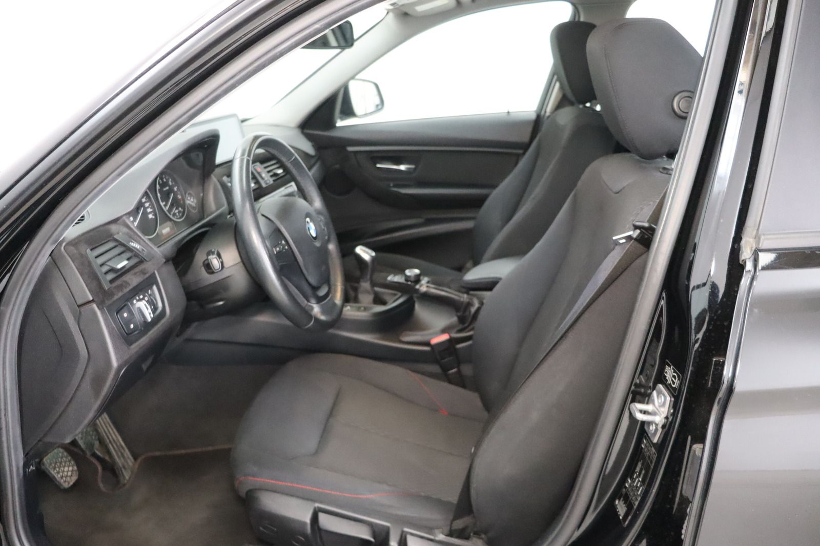Fahrzeugabbildung BMW 316 i Touring
