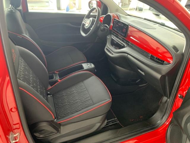Fiat 500e Cabrio Red Navi Digitales Cockpit Klimaauto