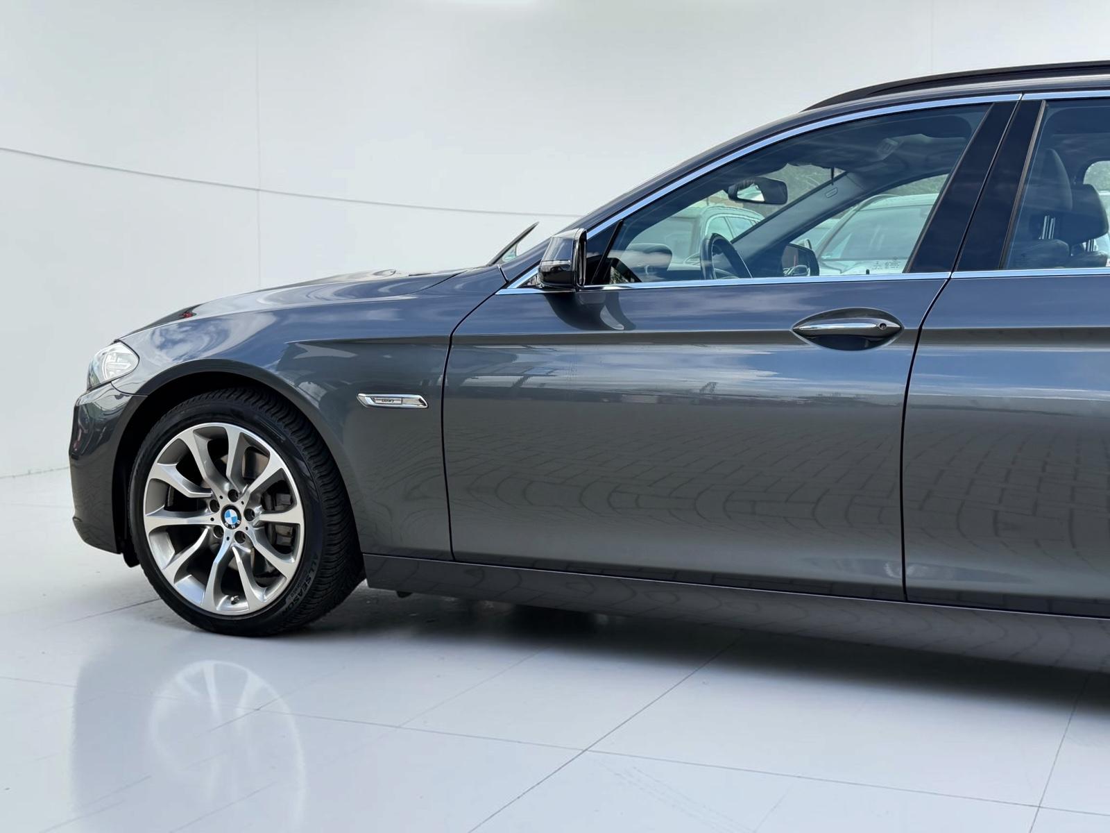 BMW 530 xDrive* H&K*HUD*PANO*LEDER*ACC*AHK*XENON*LED